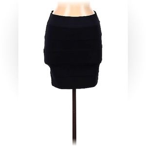 Stooshy casual skirt size medium